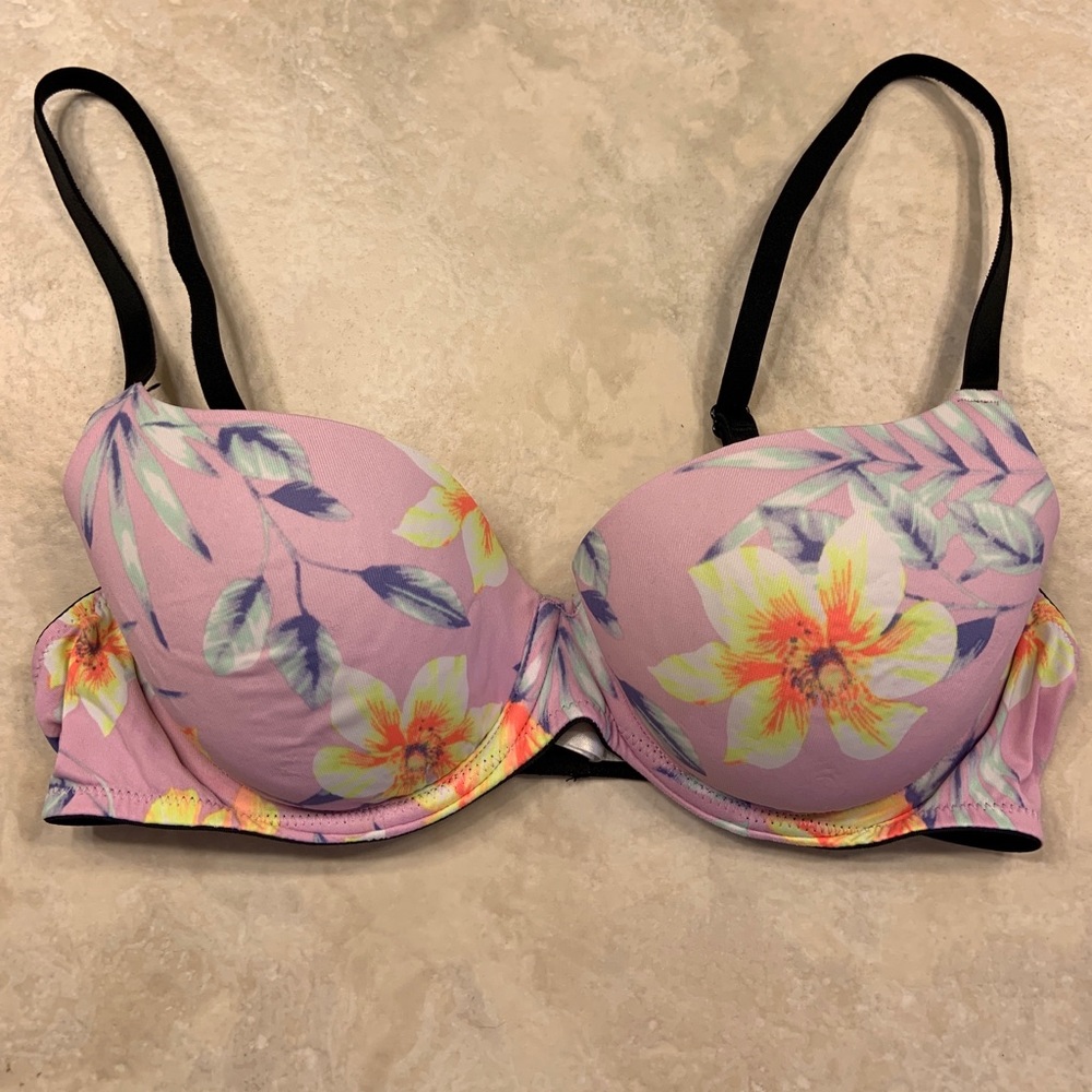 Victoria’s Secret Lightly Lined Floral Bra
